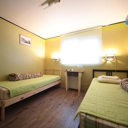 Comeinn Guesthouse Hongdae - Female Only Seoel Buitenkant foto