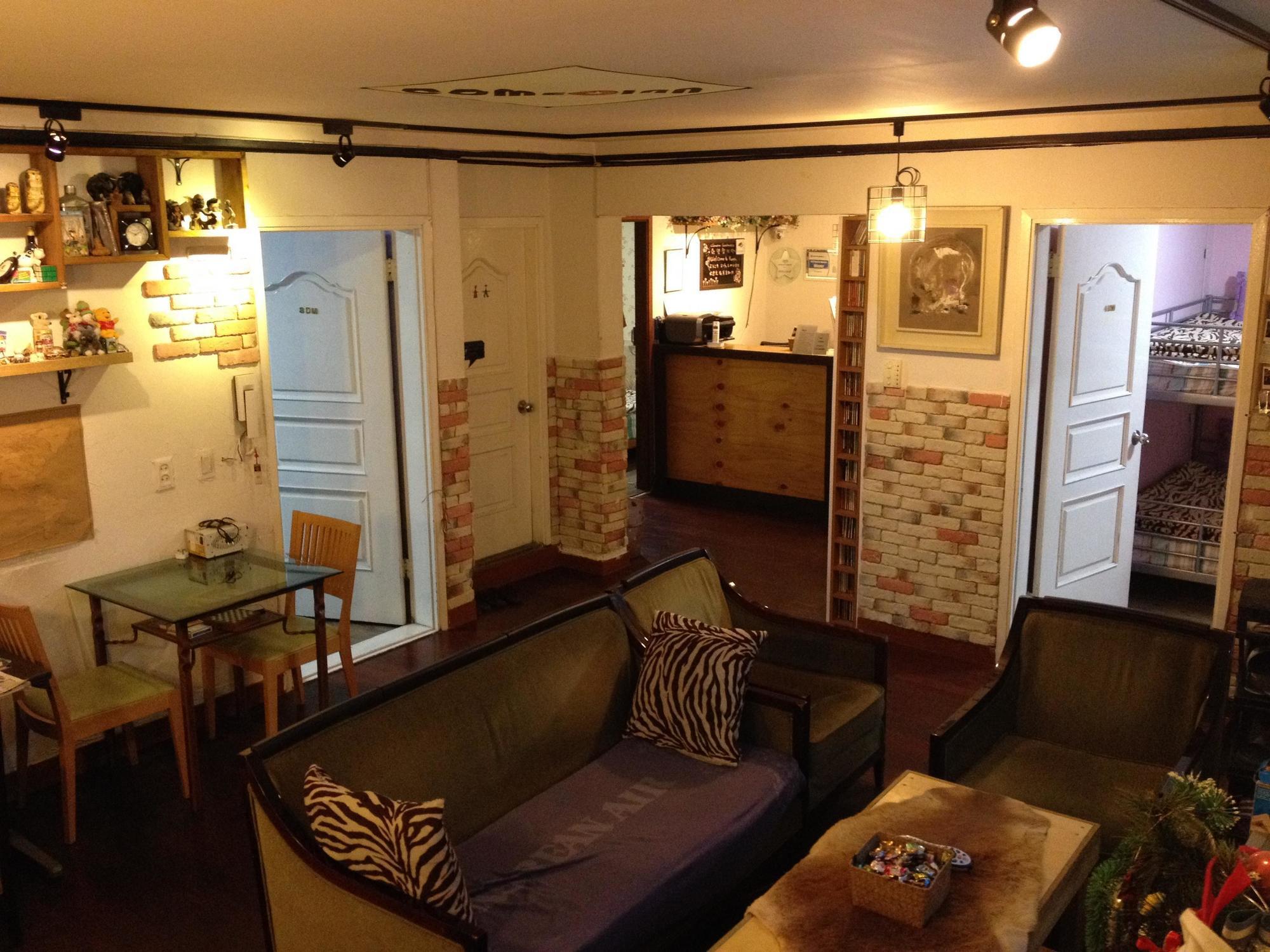 Comeinn Guesthouse Hongdae - Female Only Seoel Buitenkant foto