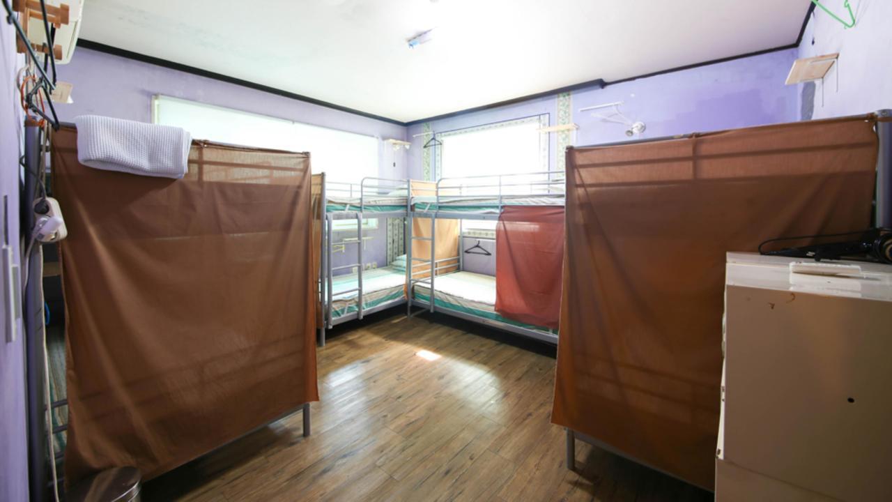 Comeinn Guesthouse Hongdae - Female Only Seoel Buitenkant foto